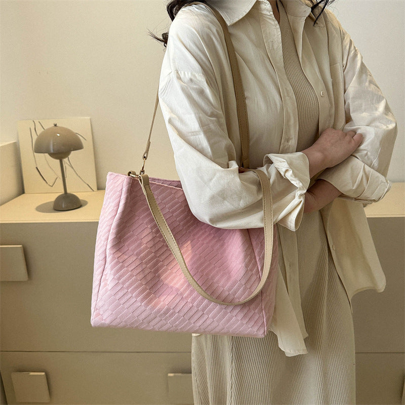 e4c614d195e7b8628e45427d95771025